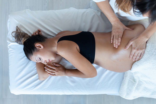 Ostéopathie pour les femmes enceintes